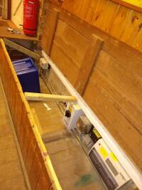 interior_east_bench2.jpg