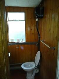 interior_male_wc1.jpg