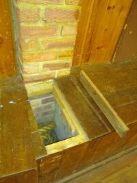 interior_south_bench2.jpg
